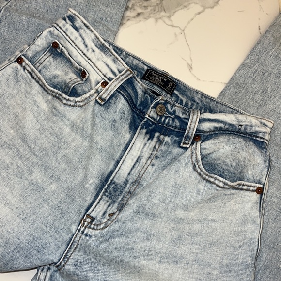 Abercrombie & Fitch Ultra High Rise Straight - Curve Love Jeans 28/6R - Picture 6 of 7
